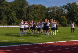 Mehr über den Artikel erfahren Erster Auswärtssieg überhaupt im Stadtderby – leider wieder keine Punkte für die Sportfreunde II
